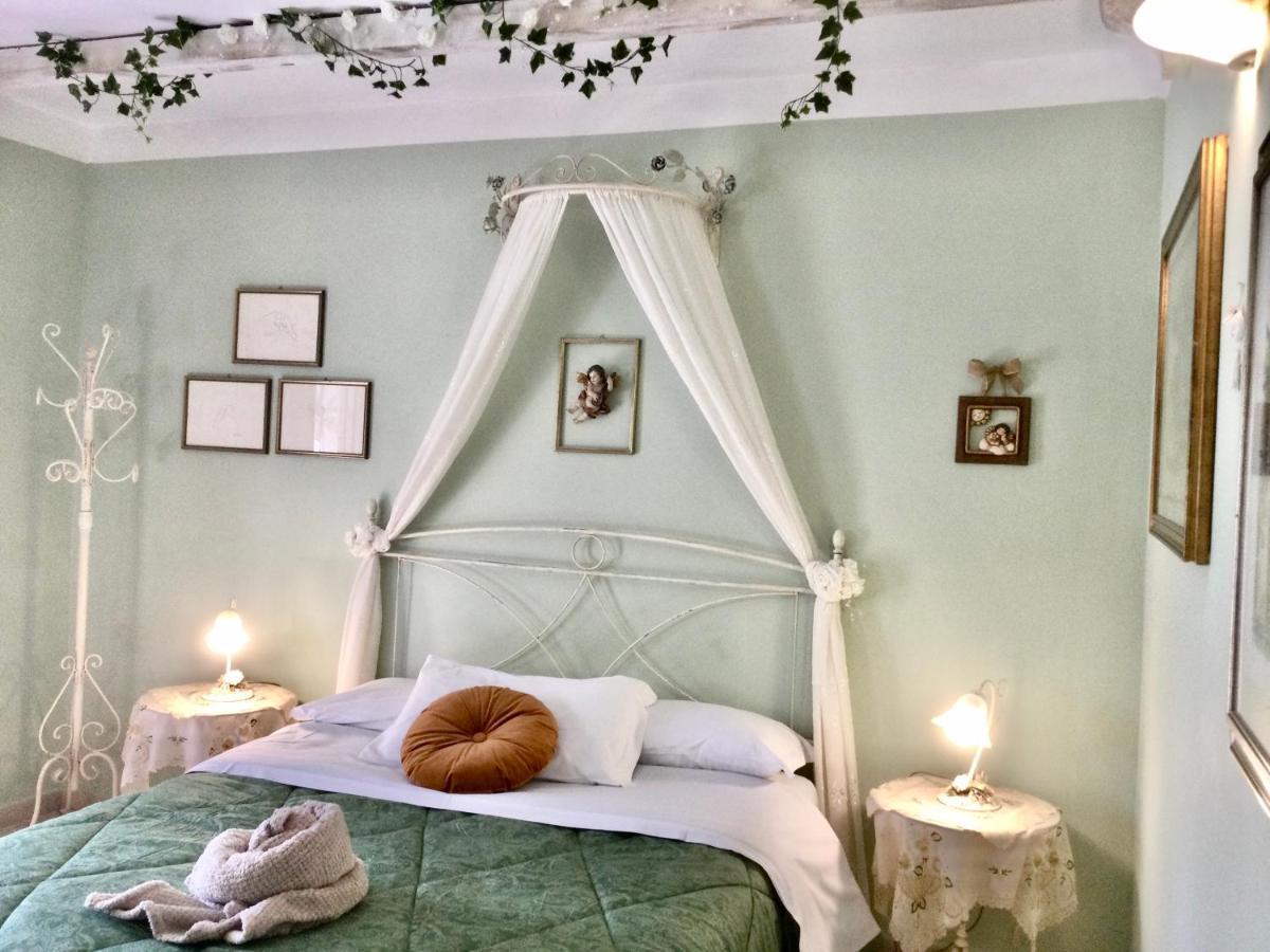 Mirella Charming Bed & Breakfast อัลเบโรเบลโล ภายนอก รูปภาพ