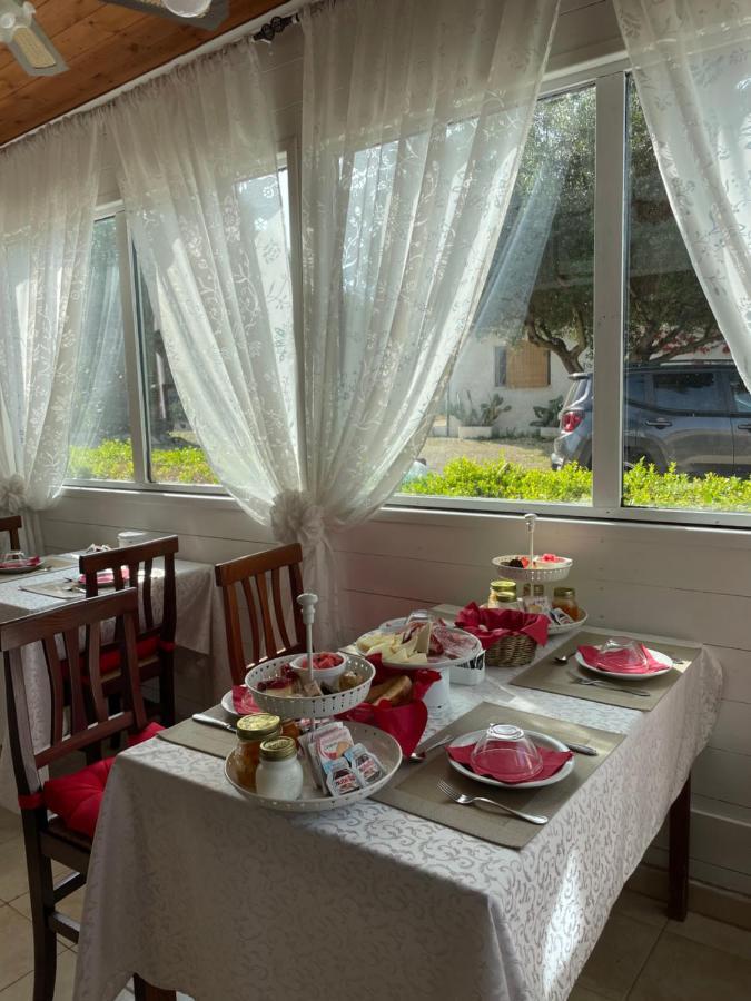 Mirella Charming Bed & Breakfast อัลเบโรเบลโล ภายนอก รูปภาพ