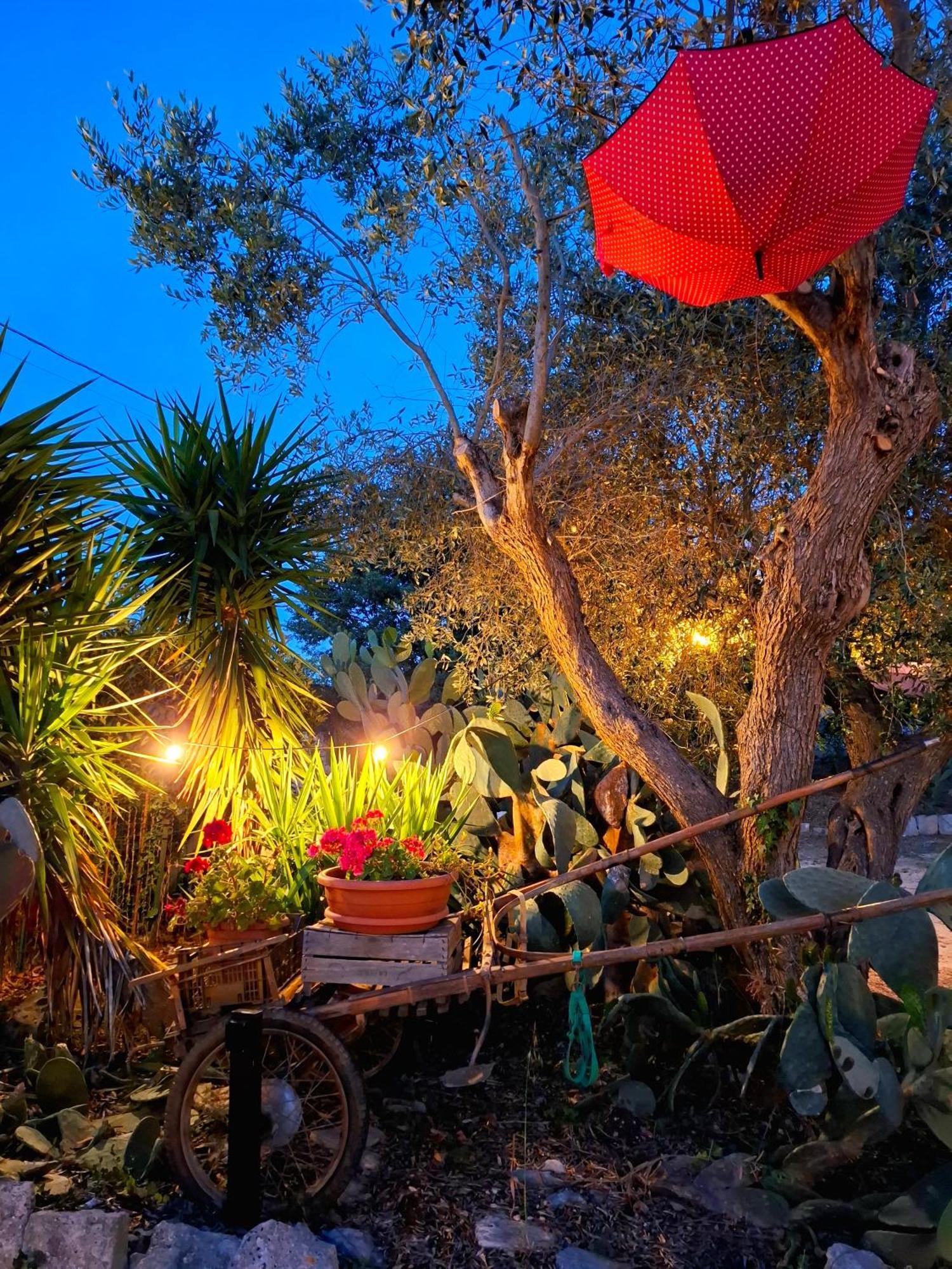 Mirella Charming Bed & Breakfast อัลเบโรเบลโล ภายนอก รูปภาพ