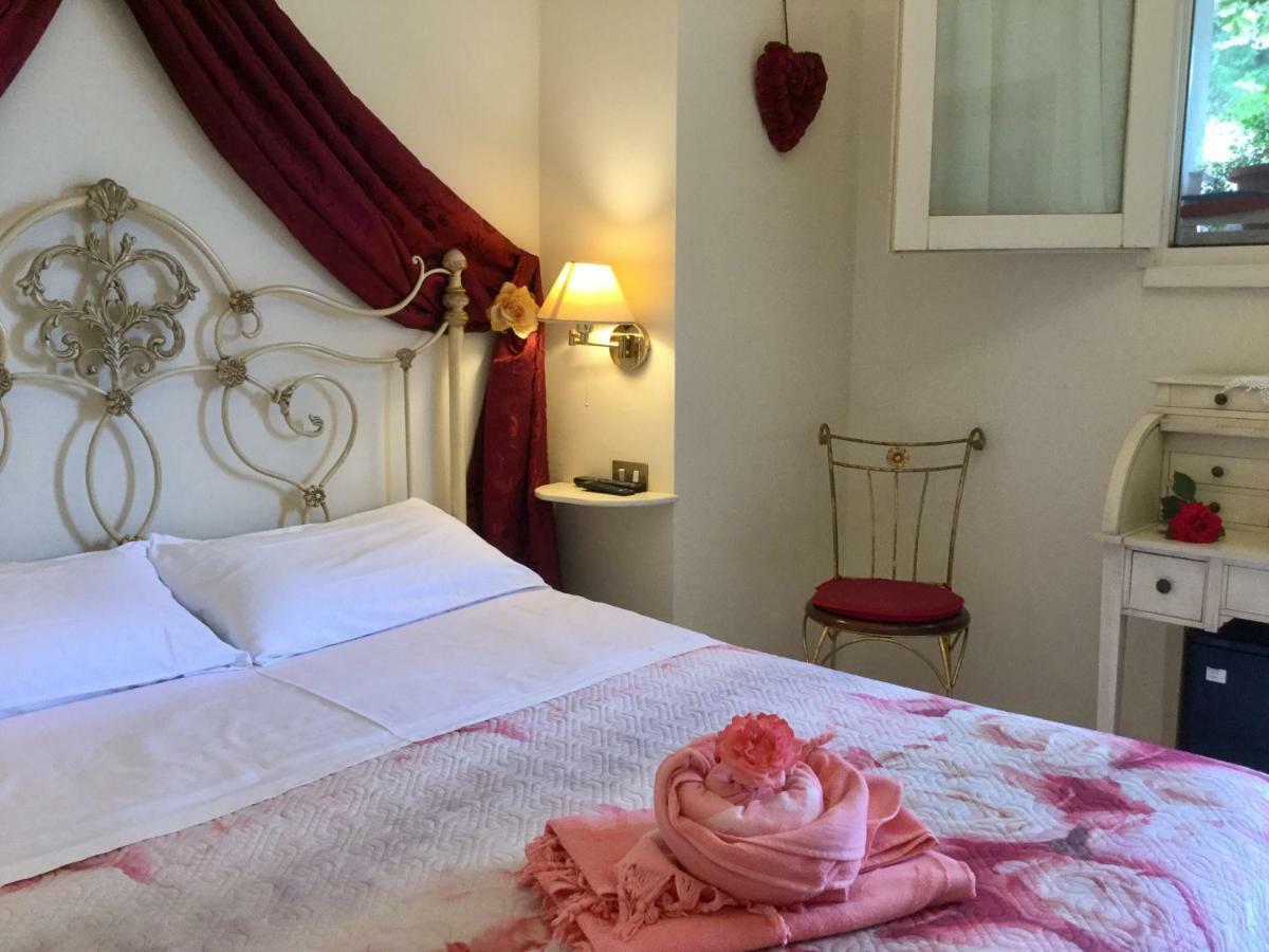 Mirella Charming Bed & Breakfast อัลเบโรเบลโล ภายนอก รูปภาพ